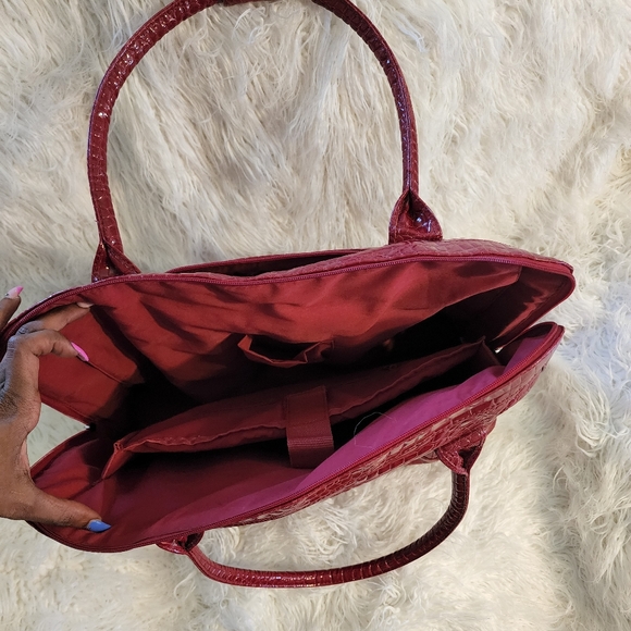 Red travel bag - Picture 4 of 5